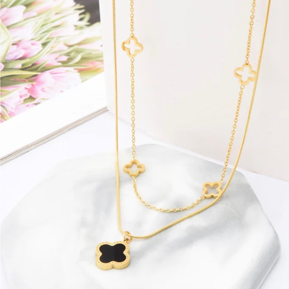 New Stainless Steel Necklace
Double layer Hollow Four Leaf Clover
Pendant